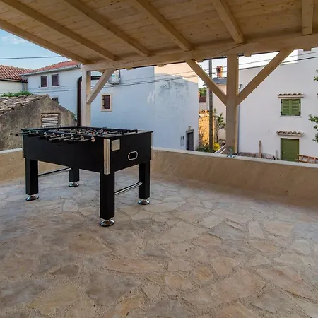 Antiqua Villa *